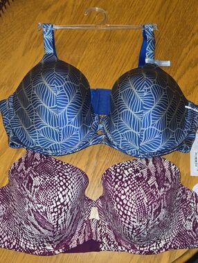 NWT Two Ambrielle Print and Bras